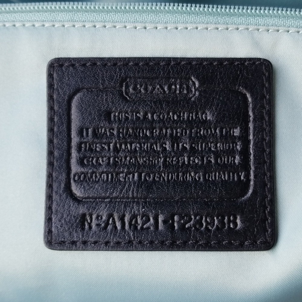 Coach tote - Picture 7 of 7